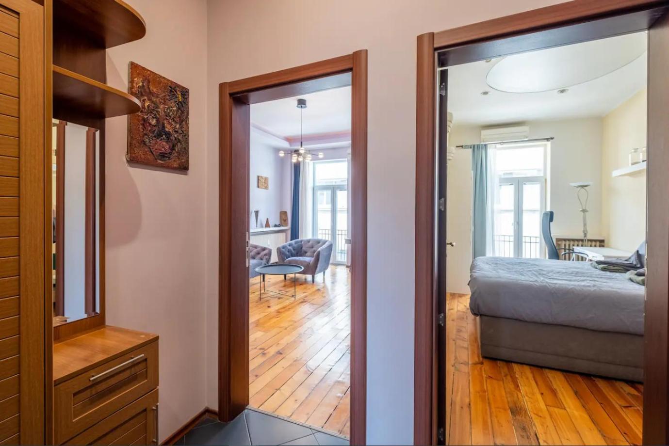 Charming 2Bdr Apartment In Historic Center With Parking Sofia Exteriör bild
